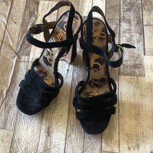 Vintage Black Suede leather Sam Edelman heels/pump